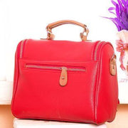 The British crown new handbag fashion handbag portable shoulder Xiekua package retro female bag wholesale