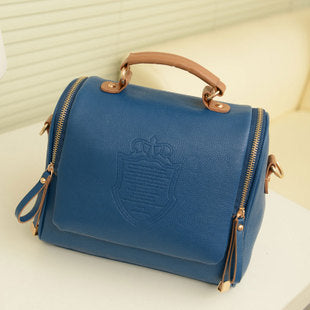 The British crown new handbag fashion handbag portable shoulder Xiekua package retro female bag wholesale