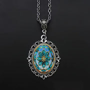 Vintage Fashion Floral Pattern Oval Pendant Necklace