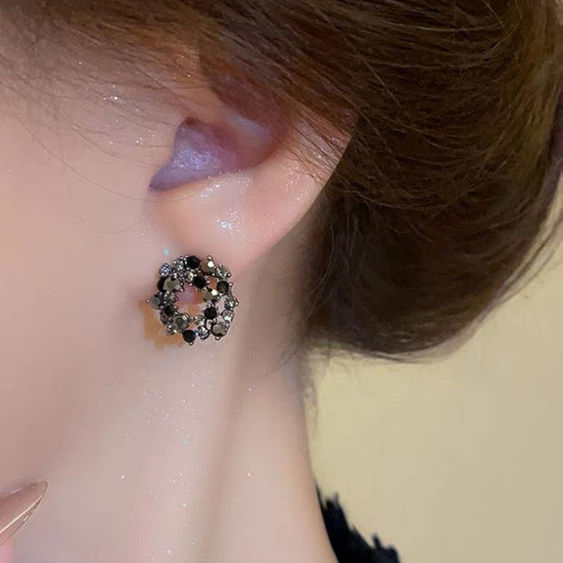 Dark Style Affordable Luxury Fashion Black Circle Flower Earrings