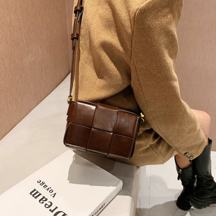 Niche Woven One-shoulder Messenger Bag Textured Small Square
